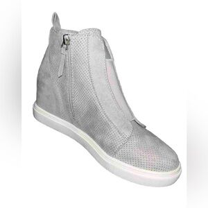 💙 4 for $40 💙 Madden Girl Gray High-Top Wedge Sneakers with Side Zipper